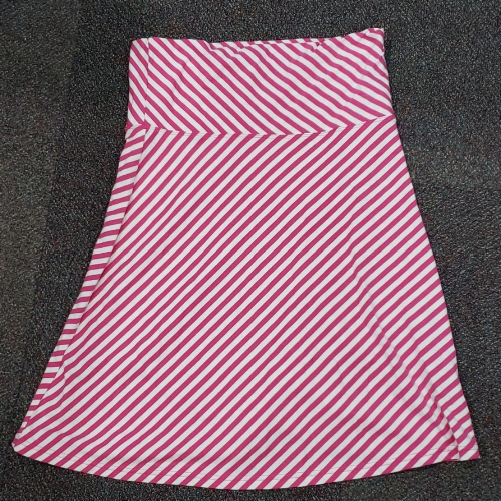Knee length skirt